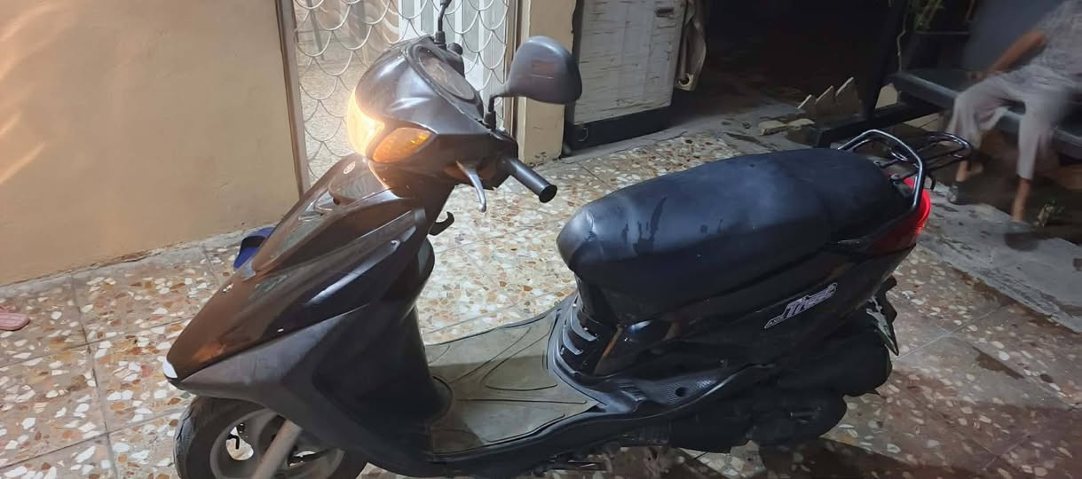 دراجه اكزز محرك خطين بلاادي كلشي بيها شغال جاهزه علئ الفحص تواصل على هذا الرقم ***********
