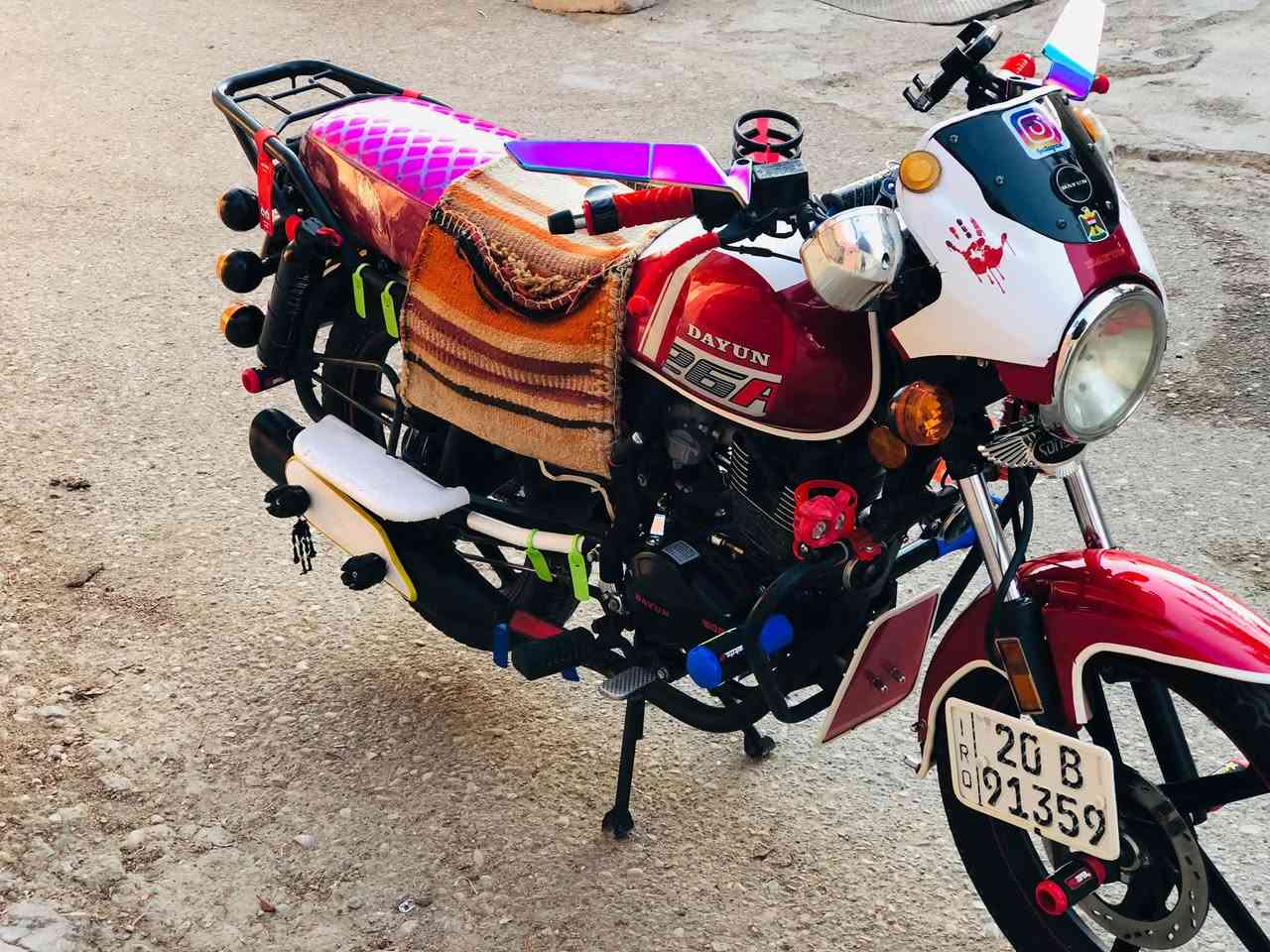 دراجه ديوان البيع دراجه حلوه ومامشيه هواي داجه كامله مكمله شوفت عينكم 
مو شراي لا يكسر بل سعر 🏍️
دراجه خير من الله   
مرقم ديالى بسمي 
موديل 2023 
عنوان ناحيه العباره
رقم /***********
السعر /مليونين 350 وبيه مجال حك جيه
