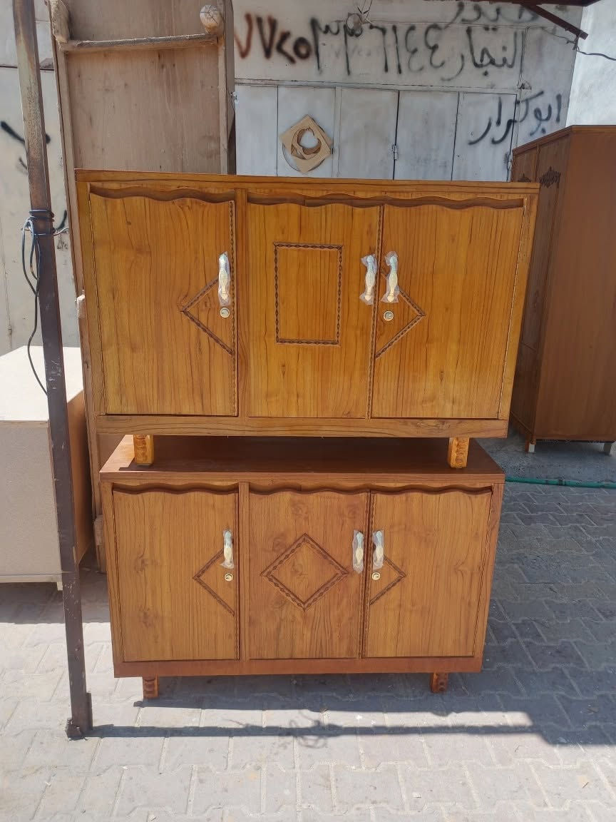 السلام عليكم
كنتور تفصال حسب الطلب 2 باب
السعر 150 الف
البوفيه 122 سم حسب الطلب ٣ باب 
السعر 80 الف 
موقعنا جلولاء سوق السبت 
*********** ابو كرار 
ملاحظه نشتغل حسب الطلب والقياس
