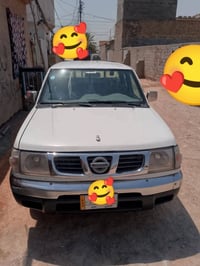 سياره جاهزه من كلشي مديل 2001 وهاذه رقم راعيه 07837637806