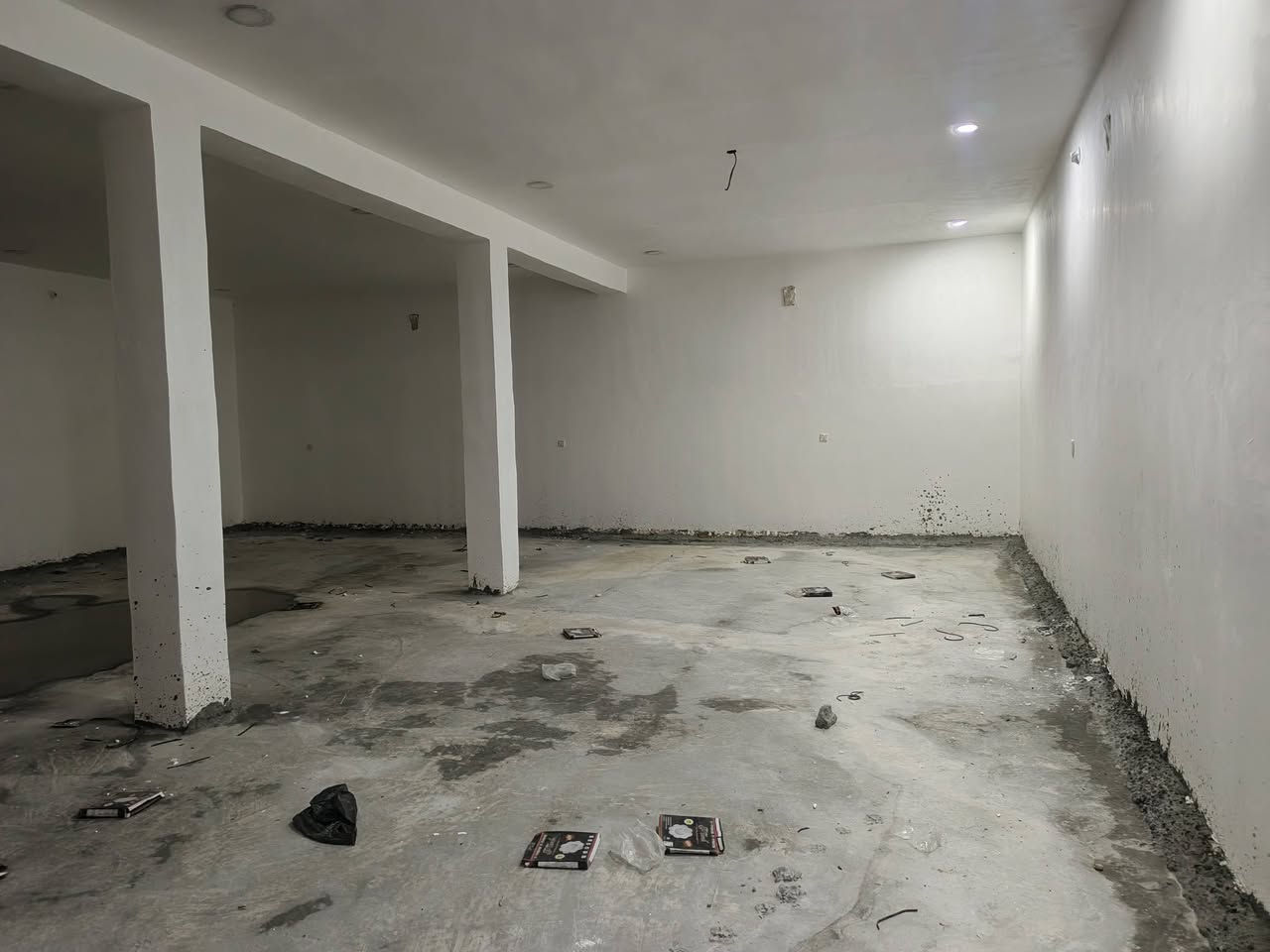 السلام عليكم ...
🏚️((( يعلن مكتب المنتظر للعقار عن وجود  🏠  )))) محلات الايجار 🏠  الموقع تجاري على شارع الريسي طول المحل 7متر في 5متر العرض مع مخزن الطول 16متر في 10متر العرض 
المكان حي الصدرين
 للاستفسار ال تصل على الرقم ***********
