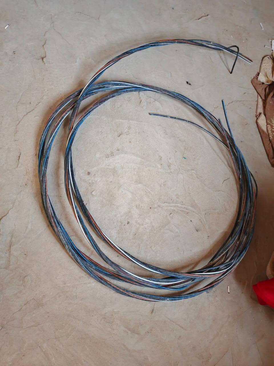 ضفيره كيبل اربع خطوط التركي الاصلي شرط مامسخدم قليل 75 متر وخادم لطيبين سعر خاص وهذا رقمي ***********
مكاني الناصريه الاسكان الصناعي
