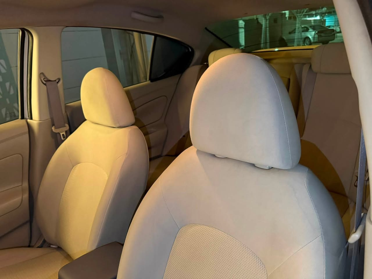 السلام عليكم
عندي نيسان صني موديل 2021 هندي بليته زركه جديده السياره استخدام شخصي بيه مكانين صغار تعديل بارد فقط محرك كير حداديه تبريد كله على وضع الشركه السعر 
98 بيه مجال بسيط للاستفسار التواصل ع الخاص او الاتصال ع الرقم 
***********
اتصال او واتساب
