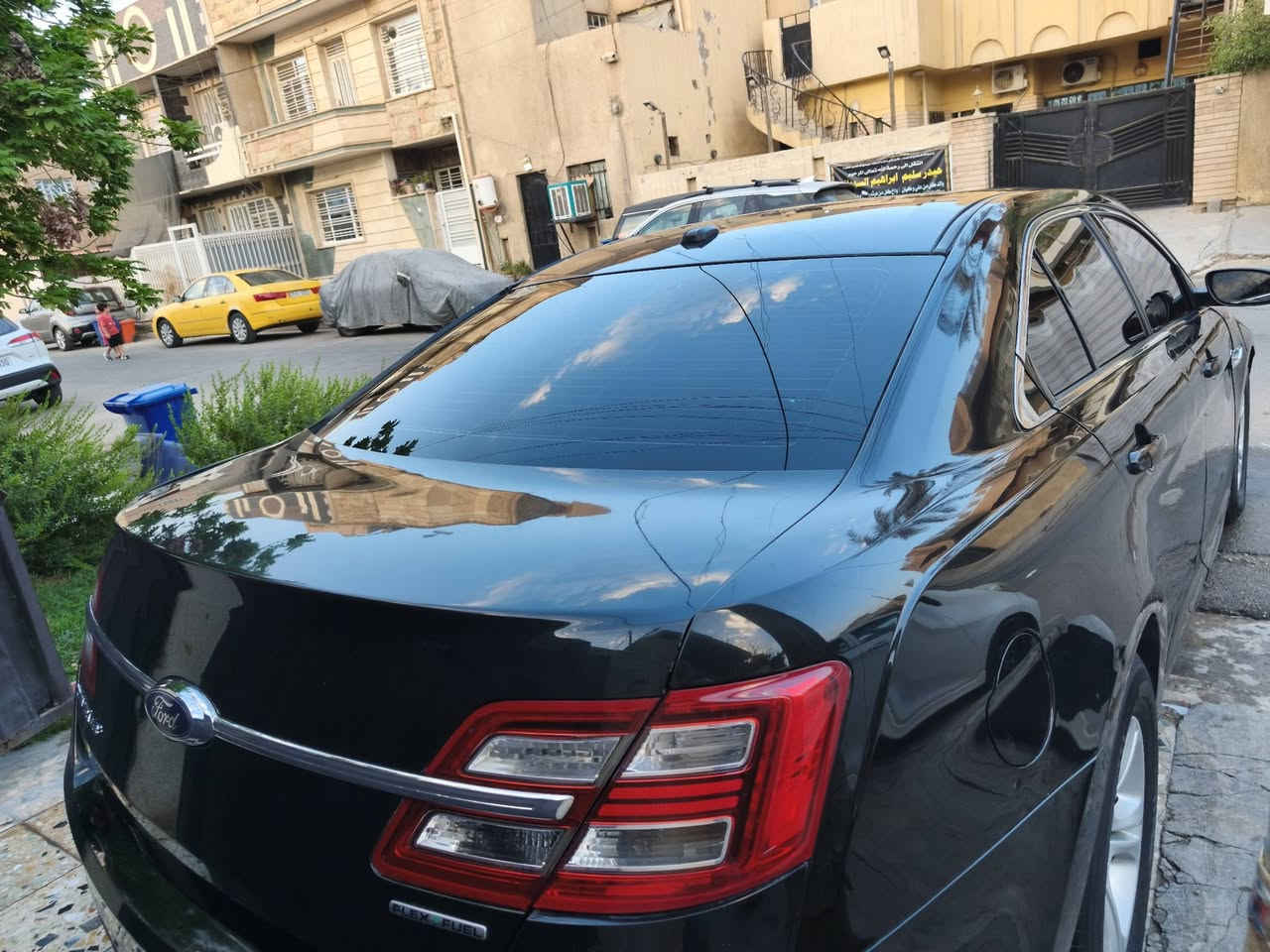 فورد تورس  2015امريكي 
حادثها امامي 3 قطع تبديل بدون صبغ
كشنات مخمل  كشن السائق كهرباء
كروز سرعه
حساس خلفي 
شاشه
تحكم سترين
كامره
 محرك 6سلندر3600
كير محرك  جديد مال كصه
جاهزة السيارة 
سعرها105 وبيها مجال 
***********

