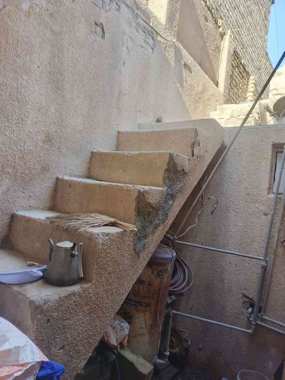 سلام عليكم بيت البيع ١٠٠ متر طابق واحد طابو صرف بسمي العنوان حسينية الراشدية قرب مستشفى التركي رقم الهاتف *********** اتصال وتدلال
