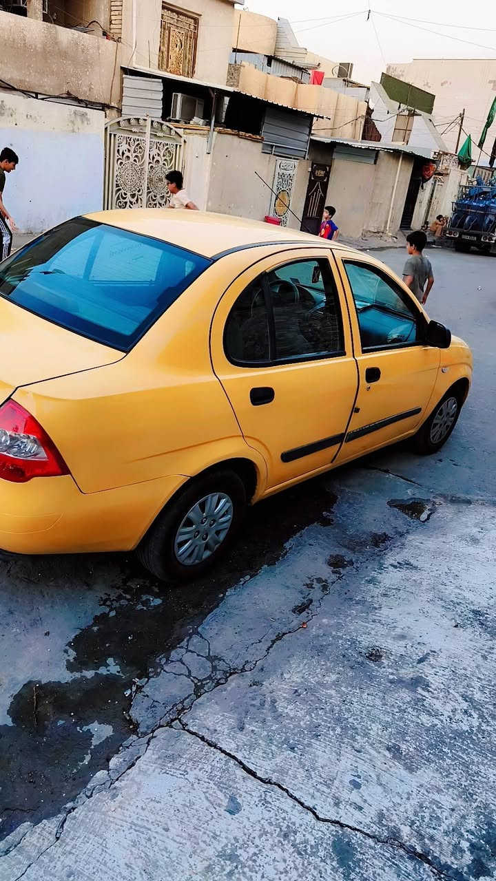سلام عليكم طيبه للبيع موديل 2015سياره بيه بس صبغ دواير مال جاملغ سياره مكفوله  هيئة وغرامات مصفره تخم تأير جديد كهربائياته شغاله مكينه كير كفاله سياره جاهزه بجك بشارع مدوشمه تبريد شغال منقص غاز قليلل سعر 28 رقم *********** مكان بغداد الحبيبيه
