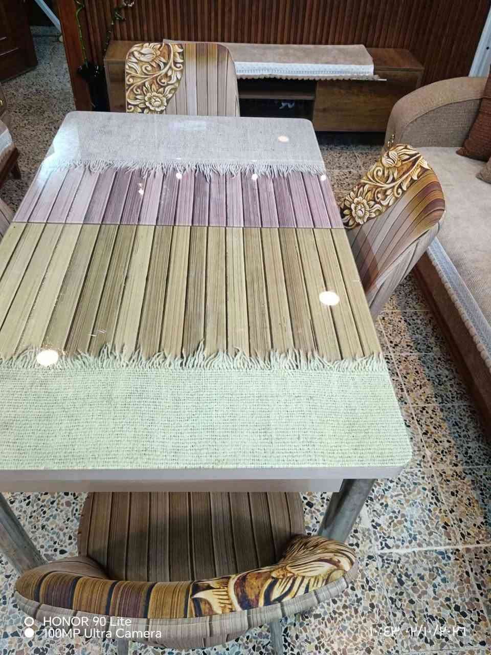 ميز طعام بلول سلايت يتكبر ويتصغر نظيف مع اربع كراسي السعر 80 الف وبي مجال بسيط ...للتواصل على الرقم  ***********

نص مكتوب في الصور:
- HONOR 90 Lite 100MP Ultra Camera
- O HONOR 90 Lite 100MP Ultra Camera
- HONOR 90 Lite 100MP Ultra Camera ٠٥٢/١٠/٣٠٣٦
- O HONOR 90 Lite 100MP Ultra Camera ١٠:٤٣ ٠٢/١٠/٢٠٢٦