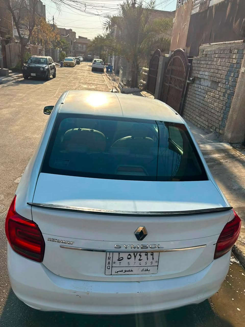 رينو 2019 للبيع نضيفة مال بيت مثل ما موضح بالصور محرك وكير خير من الله كير اوتو رقم بغداد المكان السيدية السعر ٧٠ وبي مجال
‭***********‬
