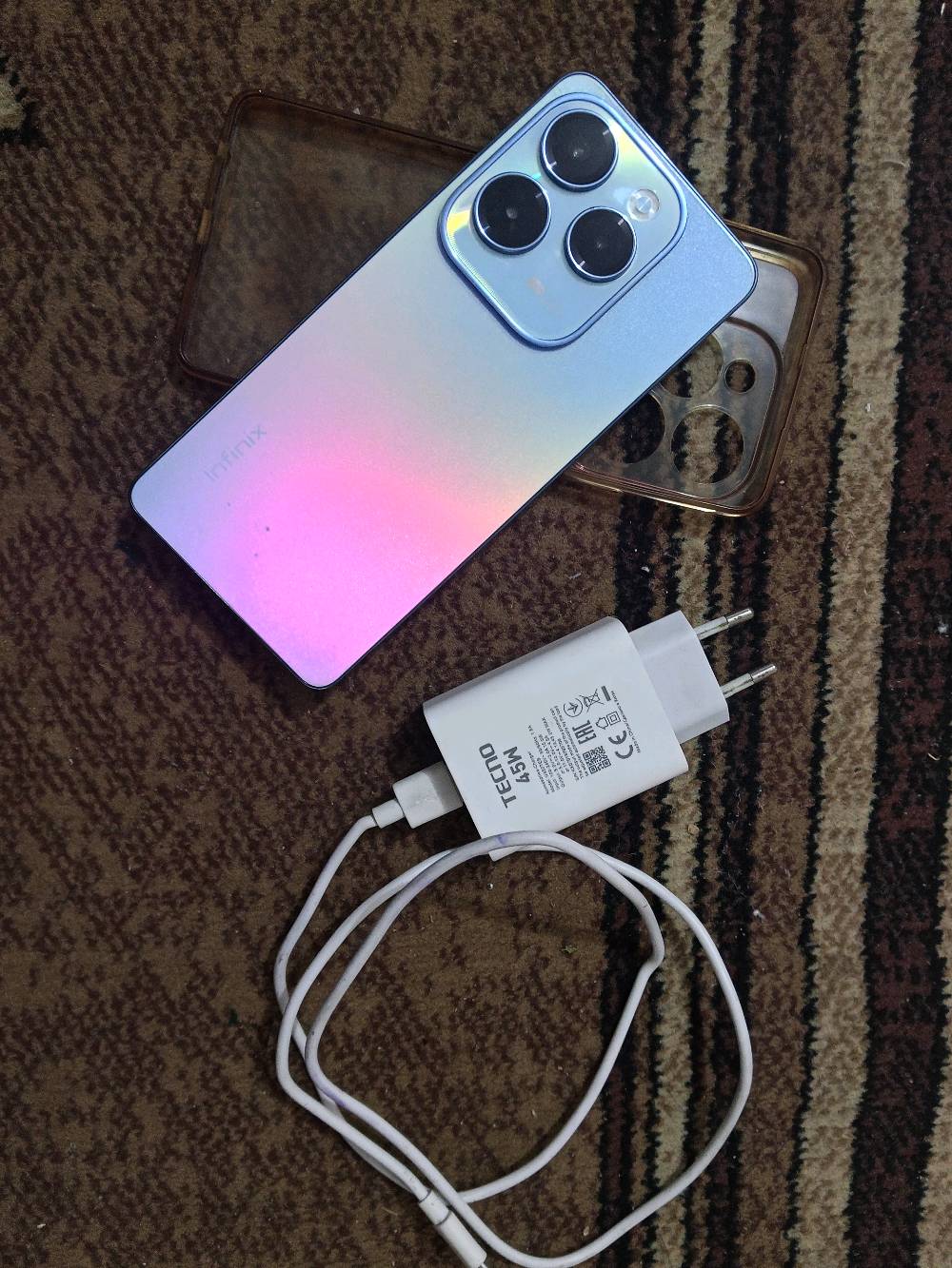 تلفون infinx hot 40 pro
جهاز نضيف كلش الذاكره 256 جهاز نضيف بي خلل واحد السماعه الجوه عطلانة والباقي ما بي شي 
يجي وي الجهاز الكارتونة الاصليه مالته والشاحنة الاصليه مالته 
السعر 150 الف مكاني بغداد مدينة الصدر قطاع 48 
للتواصل ***********