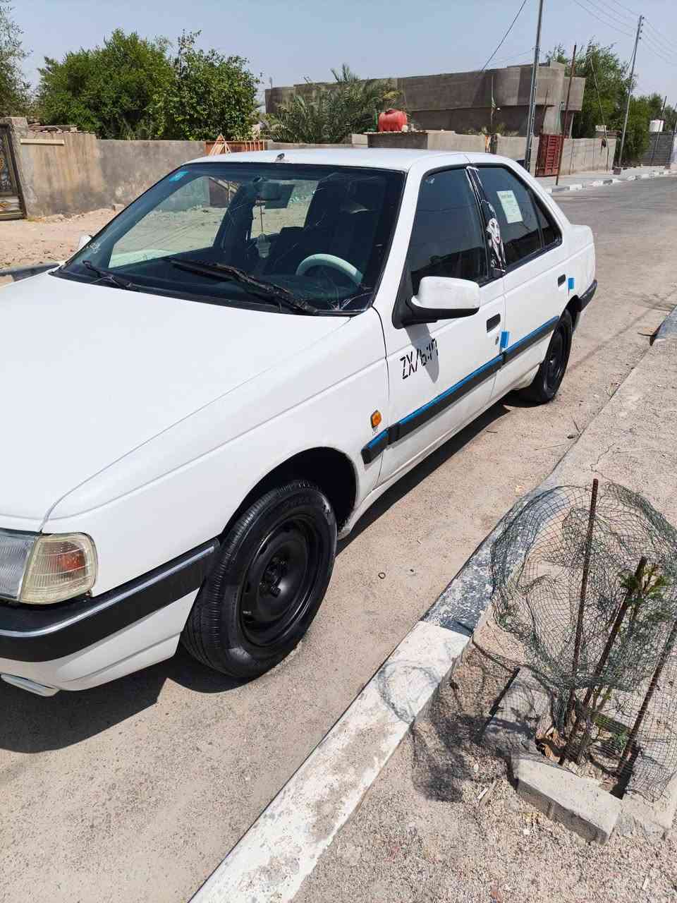بيجو 405 مديل ٢٠١٢ سياره جديده وجاهزه مكينه كير حداده تبريد تخم تاير
رقم بصره دولي سنويه جديده السعر 28 مجال بسيط 
مكاني البصره الزبير ‏‪‏‪***********‬‏
