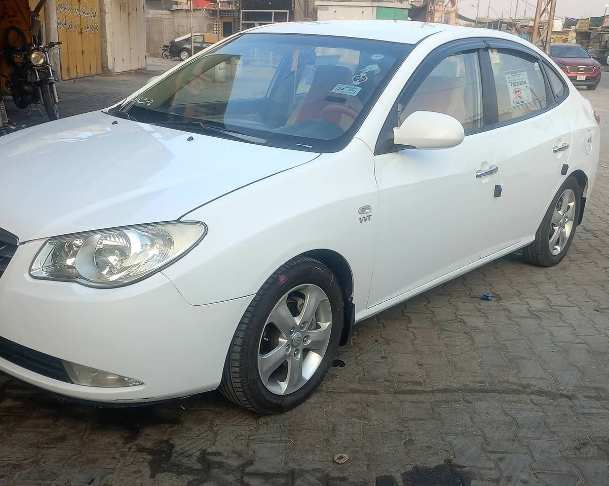 النترى للبيع او مراوس مديل 2011بيهة كصه سياره جديده وجاهزه مابيهة اي نقص كير محرك حداديه طخم تاير جديد سياره حيل جديده وجاهزه محرك 1600متومه وكامله انكليزي للبيع او مراوس السعر 48وبيهة مجال لشراي للاستفسار الاتصال علا الرقم ***********مكان البصره
