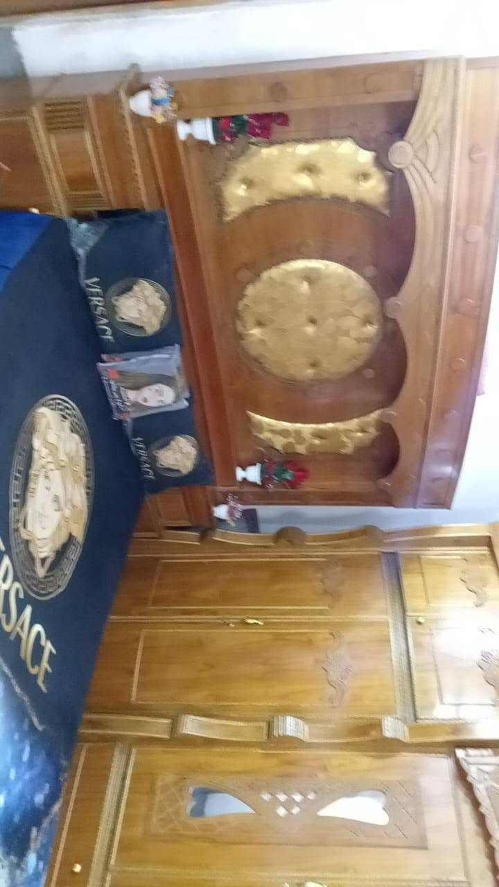 سلام عليكم للبيع  غرفه لسعر مليون وبيها مجال//***********
