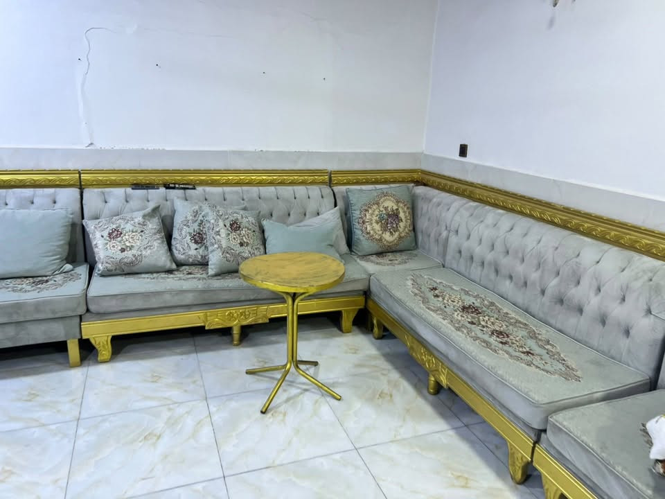السلام عليكم ديوان كويتي للبيع ب ٧٥٠ الف مكانه الكاظمية  ***********
