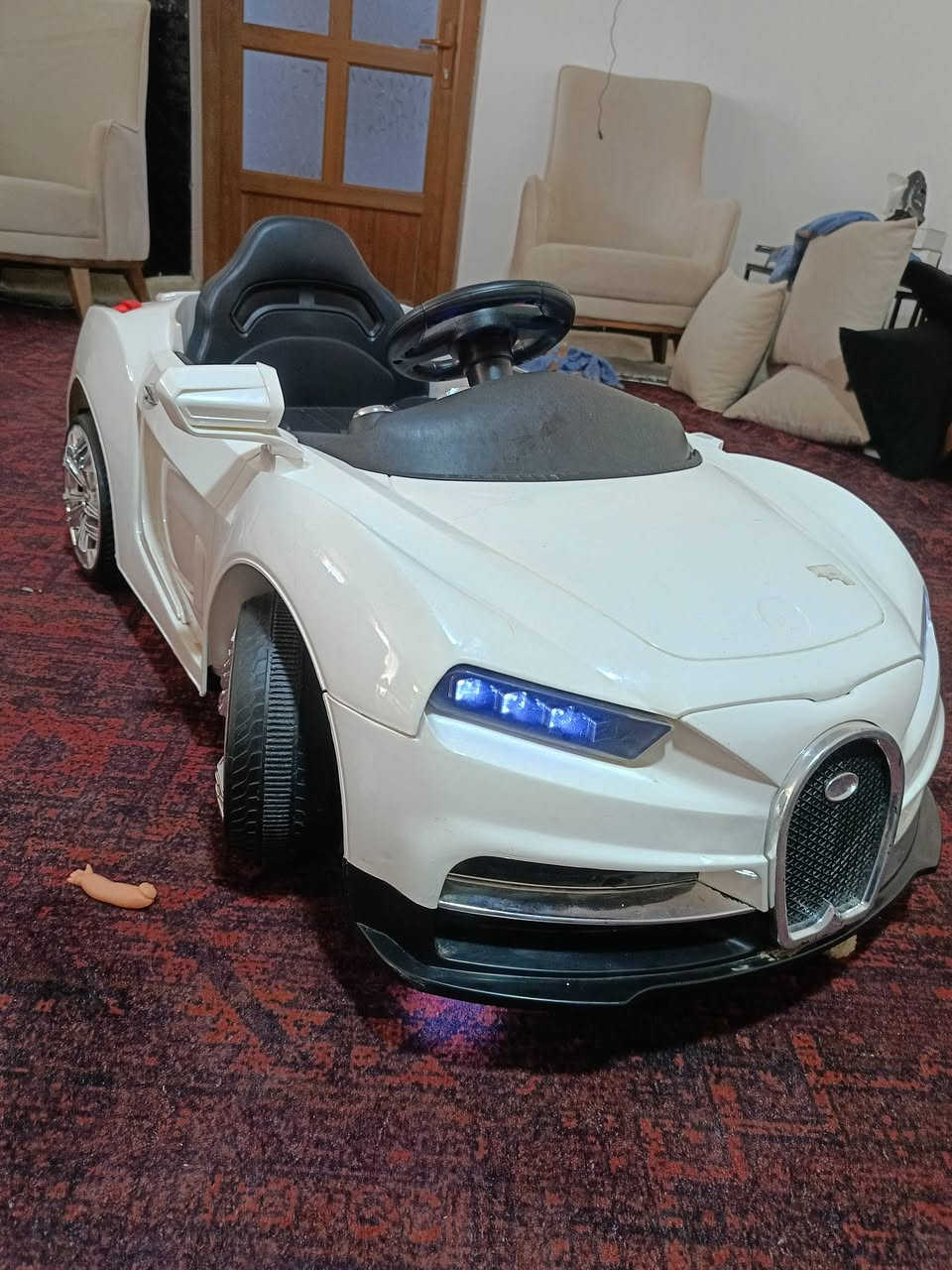 زۆۆر تازەیە کۆنتڕۆڵە دەتوانی بە کۆنتڕۆڵ  لێی بخوڕیت  شوێن ئۆکسی  هەیە دوگمەی هەیە خۆی یاری دەکات واتە بۆ منداڵێکیش ئەبێ کە پێی نەگرتبێ.
.
 
 
زۆۆر تازەیە کۆنتڕۆڵە دەتوانی بە کۆنتڕۆڵ  لێی بخوڕیت  شوێن ئۆکسی  هەیە دوگمەی هەیە خۆی یاری دەکات واتە بۆ منداڵێکیش ئەبێ کە پێی نەگرتبێ..باتری تازە گۆڕاوە  ٦٠ هەزاری پێ دراوە بەشی  ڕۆژ ئەکات
نرخی ١٢٠  هەزارە  زۆر گرانتر کڕدراوە 
***********
