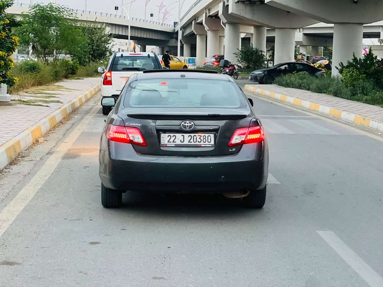كامري ٢٠١٠ • وارد امريكي • رقم اربيل