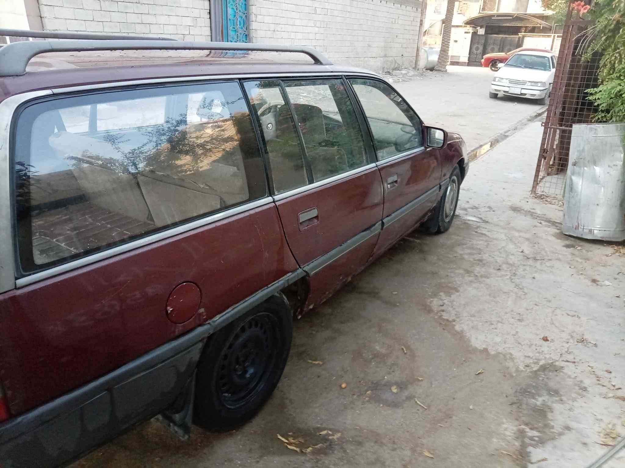 السلام عليكم أوبل اوميكا استيشن سنويه نافذه تحويل مصفرة غرامات  للعلم بيها دخانه بيضه من الصلانصه بدون بخار ولاصرف السعر 15ورقه الاتصال ع ***********مكاني ديالى بعقوبه
