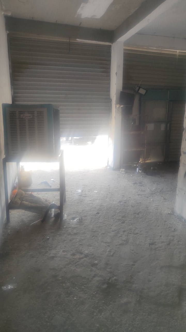 محلات للايجار مقابيل مطعم المسافر عرض 3.5وطول 10متر الرقم ***********/***********
