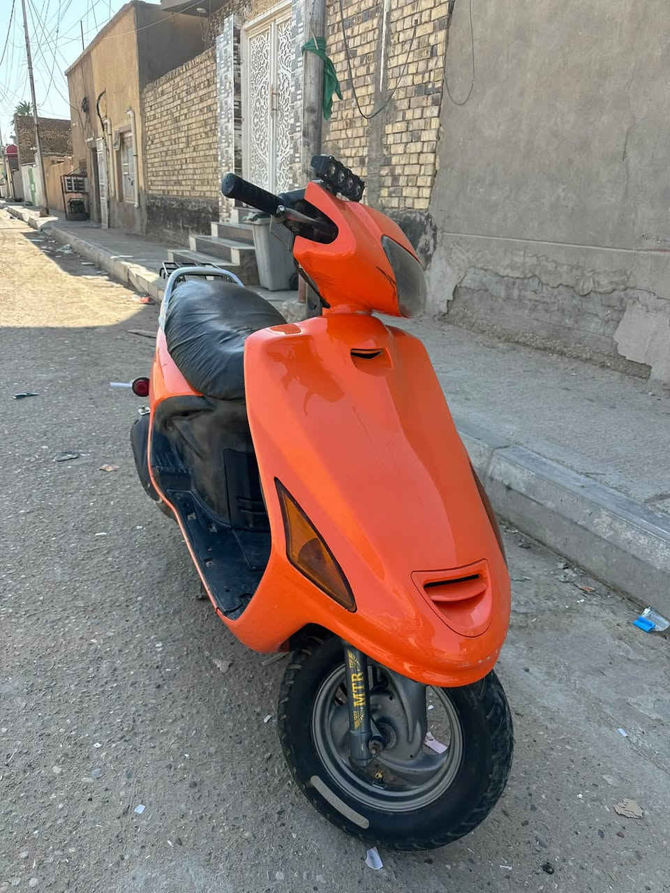 دراجه فراشه للبيع كفاله ما مفتوحه شرط عل فحص كلشي شغال كهربائيات سلف لايت زنون عالي ناصي رماش شرط معدل ١٢٠مكينه ناعمه فول نهضه ومعدل مكينه ماكس السعر٤٥٠ المكان الديوانية مركز ***********
