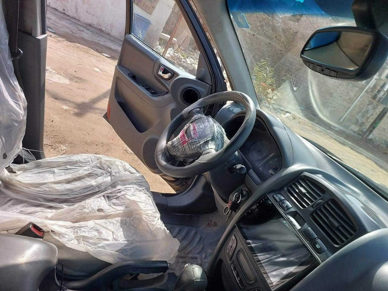 سنتافي ٢٠٠٤ كير مكينه مكفول بس الكشر شوي تعبان هزه جديدة سنويه جديدة             ***********                                                  سعره52

