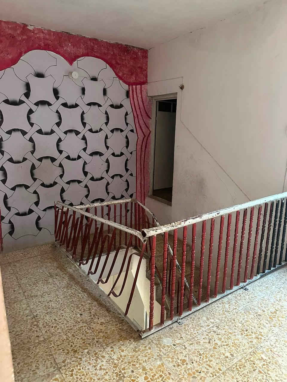 ‏يا الله بيت للإيجار طابو صرف نجف حي ميسان

‏مساحة 50 متر. طابقين 

‏طابق الأول   استقبال    صالة    مطبخ

‏صحيات داخلية وخارجية 

‏الطابق الثاني. غرفة وصالة  سعر اليجار. 250 
“”””””””””””""""""""""""""””””””””””””””””””””””””””””
        ‏مكتب أبو حوراء الحسناوي والعقار

‏الاتصال على الأرقام. *********** و

                                 ‏***********

‏عنوان المكتب نجف حي ميسان شارع الكات مقابيل السوق الأخير إدارة أبو حوراء الحسناوي
