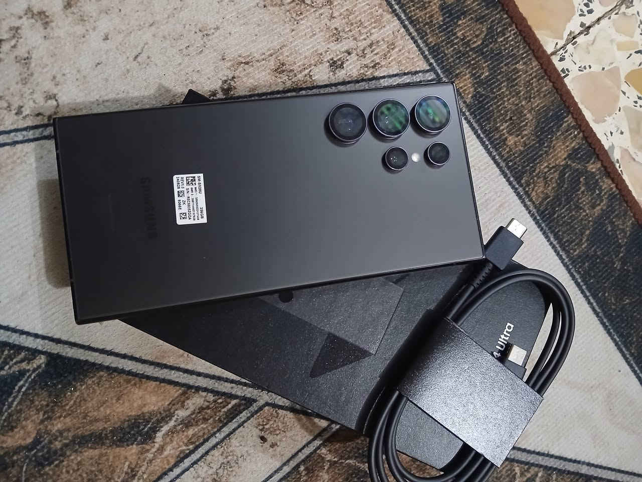السلام عليكم
S24 ultra 
مكفول بدون عطل بدون تصليح بدون اي ضرر نضيف جدا ذاكره ٢٥٦ ملحقاته كامله كارتون وكيبل عل فحص والضمان سعره ٩٥٠ مكاني كربلاء كنطره السلام 
***********
