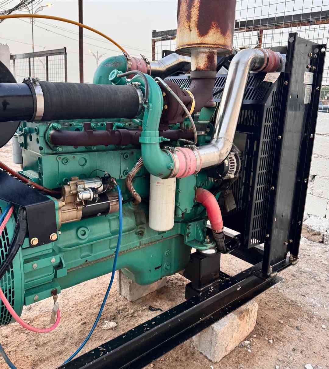 للبيع مولد كمنز 24 ولف 250 كيفي مشتغله 600 ساعه فقط  المولد خير من الله وبالعافيه ع ياخذها مقدماً العنوان كربلاء قرب ملعب كربلاء الدولي 
***********
***********

