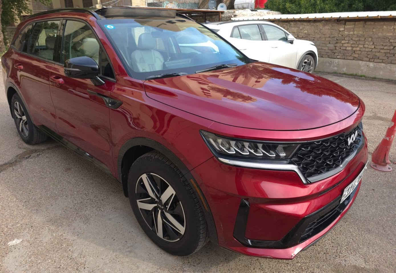 سورنتو22وارد امريكي 
محرك gdi 
2500 تنفس طبيعي 
حادثها خلفي بدون ايرباك
ماشية السيارة ٤٤ الف ميل 
السعر 22 وبيها مجال 
رقم بغداد 
العنوان شارع حيفا 
***********
