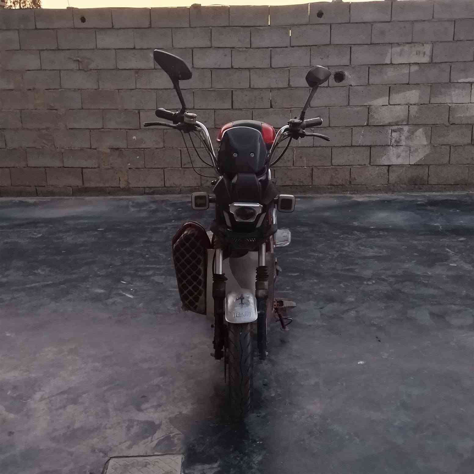 موطور شحن موديل 23/نضيف وشقال علا فحص سعر 350وبي مجال ***********

