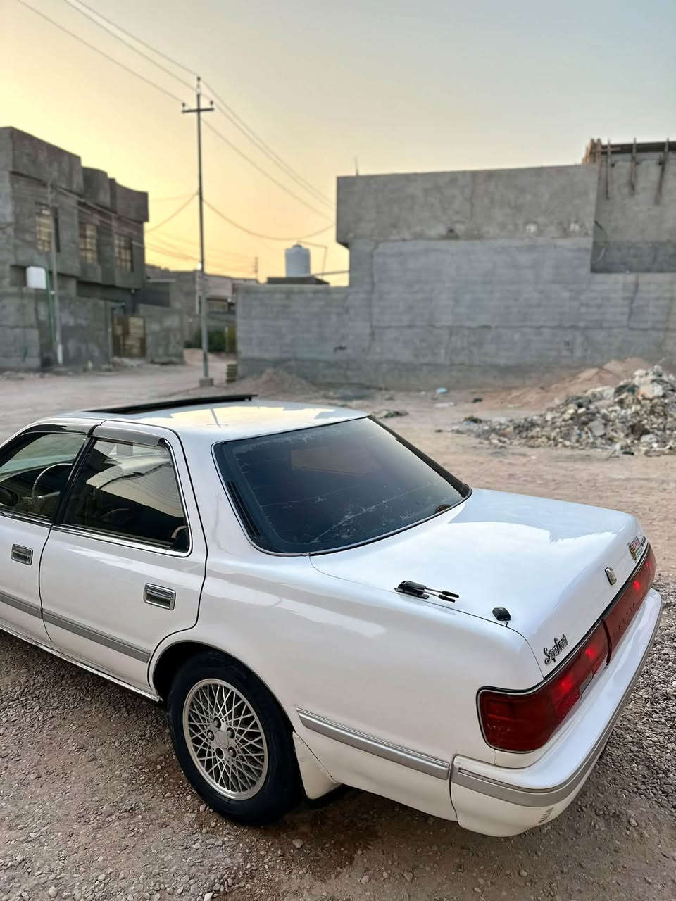 سلام عليكم كرسته كصيف مكفوله من الكص والنقل جثه والضربه والعيب الشرعي رقم بصره الإنكليزي هزه جديده تحويل ثاني يوم الك شرط سنويه مجدد ال31 سياره كلش جديده مكينه ثنين ونص بلاد وكير وحداديه كل ميه بل ميه وفحص الك تبريد شغال ثلج كهربائيات كلهن شغالات سياره فول موصفات فتحه بلاد ولكب بلاد لحيه بلاد سياره كلش جديده وجاهزه من طول الطول واحله من الصور تجي وتشوف بعينك تخم تاير جديد صندوك جديد السعر(53) وبيهه مجال قليل المكان البصره الرقم الهاتف(***********)
