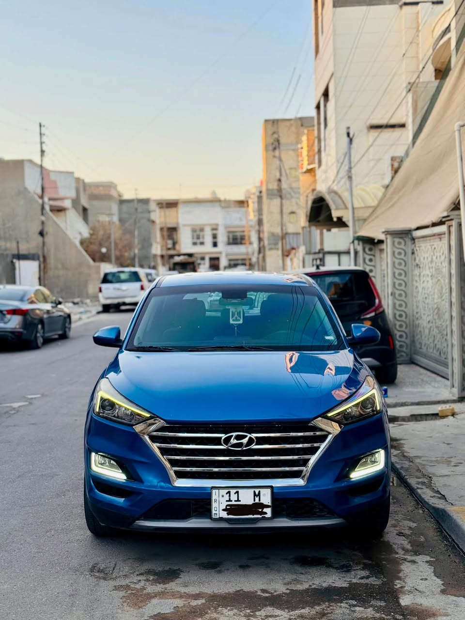 السلام عليكم
للبيع هونداي توكسان 2019 وارد امريكي 
حادثها جاملغ وباب فقط . بدون دواخل 
ايرباك ستيرن وراجع سستم . 
رقم بغداد الجديد باسمي مشروع وطني تحويل مباشر . 
كير محرك خير من الله . 
محرك 2000 جي دي اي . 
تبريد ثلج ❄️ ماشيه 92 الف . 
صدر امامي خلفي جديد . تخم تاير جديد . 
السياره جاهزه بدون نقص .  
مواصفات السياره . 
شاشه كبيره . كامره خلفيه . تحكمات ستيرن جهتين . كروز سرعه . هاند بريك بصمه . 
اربع انضمه قياده . اوتو هولد . 
5 ويل كب . شاشه دجتل . رادار امامي + خلفي + جانبي . تحديد مسار . 
السياره مواصفات هاترك !! 
مكاني بغداد الغزاليه . 
السعر 128 ورقه 💵 
للستفسار *********** متوفر واتساب .
