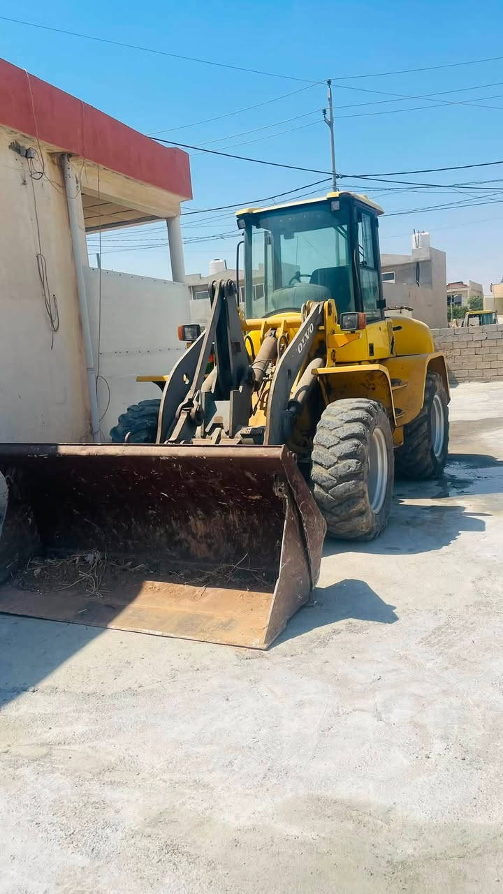 للبيع شوفل فالفو حجم 40 موديل2000 مكينة بمب كل بشرط بلادي رقم سنوية جديد مكان اربيل عنكاوة
*********** واتساب
