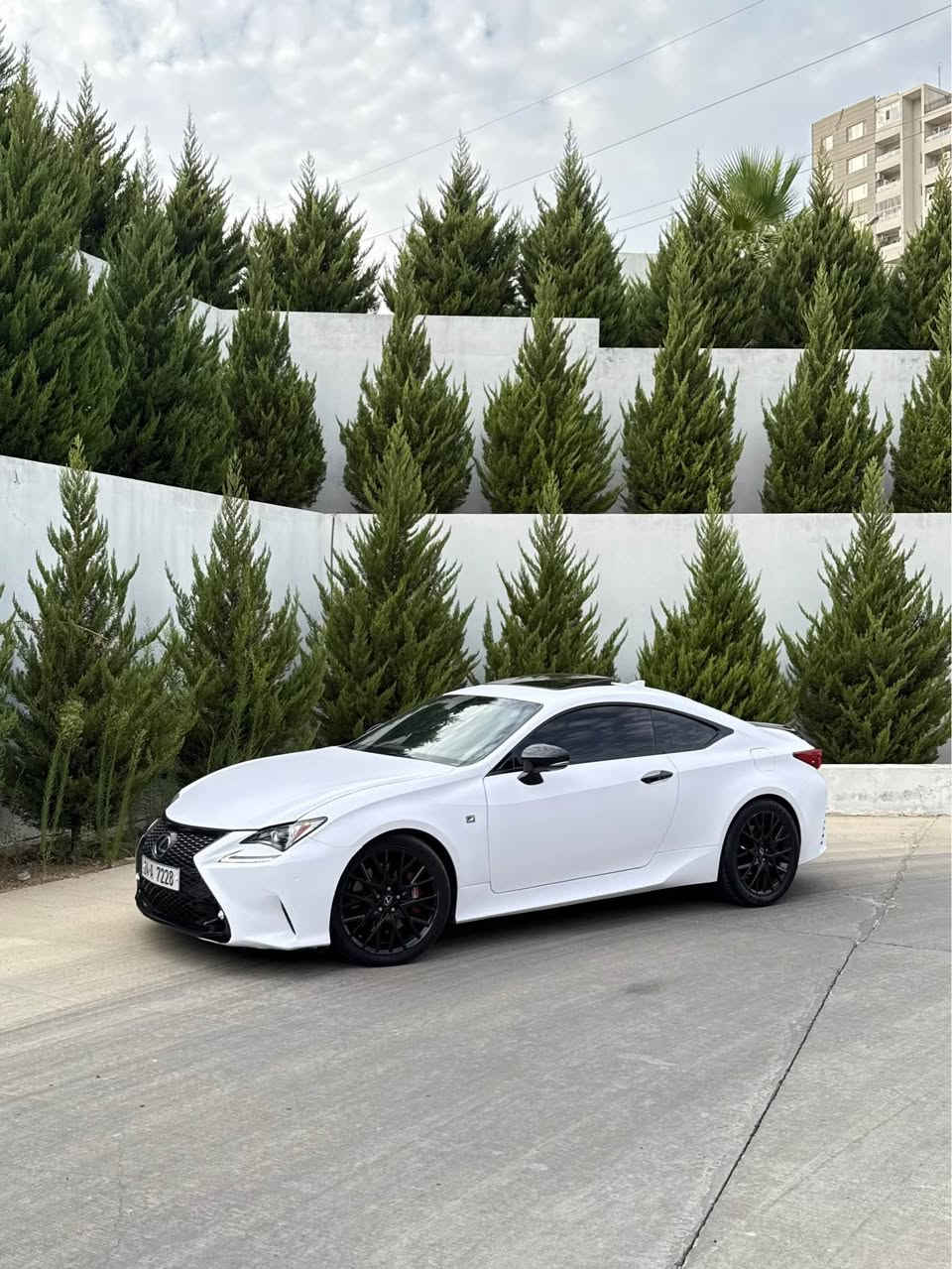 ...﷽ ...

 من المميزات و النوادر  Lexus RC-200 F Sport 

الموديل : ٢٠١٧ | 2017
اف سبورت أعلى فئة | F sport
السيارة مغلفة PPF 

فول فول مواصفات 
داخل احمر - كشنات تبريد تدفئة + خزن
فتحة سقف سلايت - كيج الكتروني متحرك
رادار و نقطة عمياء كامره و تحديد مسار 
وحساسات و سقف شامو و بعد كلش هوايه مواصفات 

اخوان السيارة بيها ٣ مكانات صبغ  بدون دواخل
ايرباك سستم حادث سطحي

 السيارة رقم دهوك بشرط التحويل
ملاحظة رقم السياره مو وياها انطيك غير رقم

محرك 4 سلندر توربو 
ماشية فقط 90 الف مايل 

مكان السياره دهوك 
( السعر 135 ورقه فقط )
و ليشوفها غالية يعبر المنشور بكلمة طيبه 

*********** | *********** دهوك, العراق
