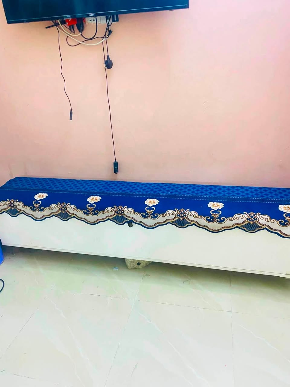 سلام عليكم 
جربايه ام النفرين جديده وياهه الطابوريه نضيفات 
رايديهن ب200 وبيهن مجال
الرقم ***********
