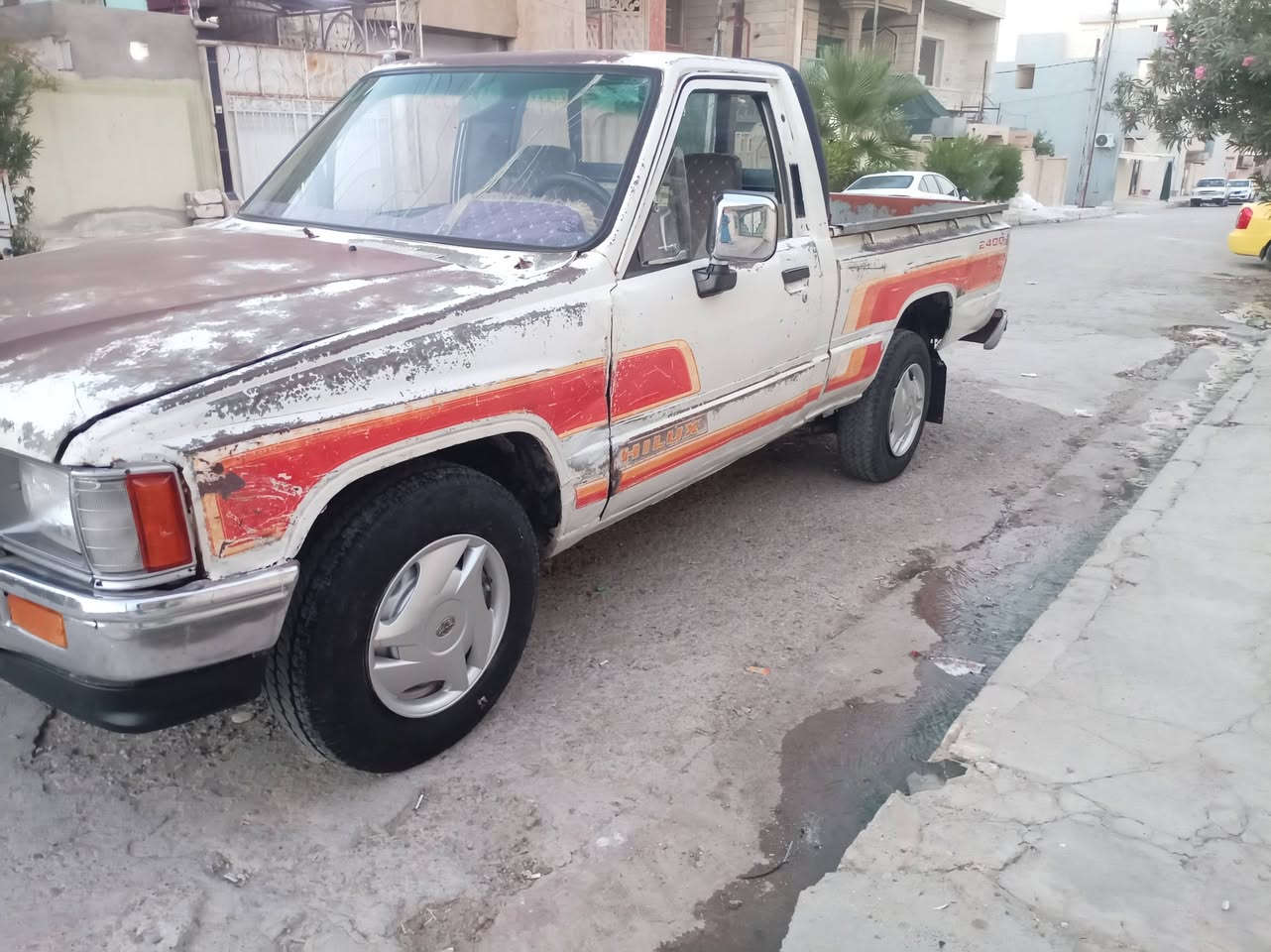 السلام عليكم... 
بيكم 1988كروسيده للبيع 
محرك جديد كير شرط 
شاصي مصلح اثر خيسان 
سياره بلا صبغ ولا دعم بلاديه 
رقم صلاح الدين دولي شرط التحويل 
السعر 42 ورقه للستفسار ***********
مكاني موصل الايمن        ***********
