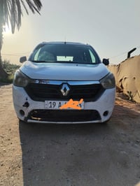 رينو ٢٠١٤  على وضع الشركه ماعدى بارد بالجاملغ الاماني وباب الجنطه  ٧ ر...