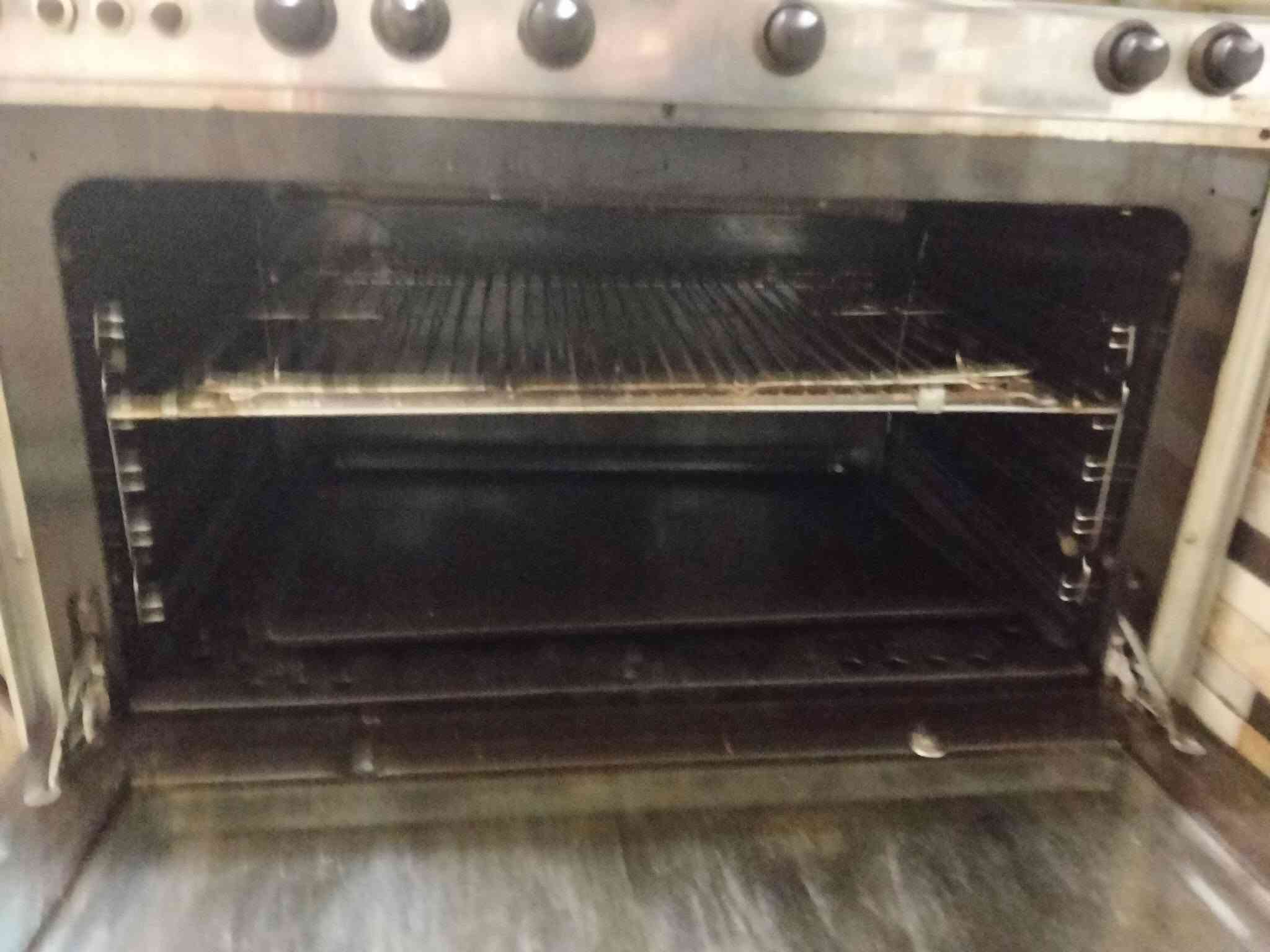طباخ كريازي • خمس عيون • نظيف