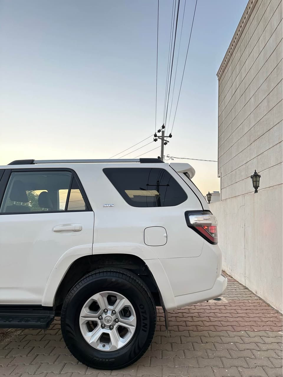 سعر مناسب جدا 🔥🔥 💲265 💲🔥🔥🔥💣💣

TOYOTA  4RUNNER SR5

~ تويوتا فور رنر 2022🏁🏁🏁

~ وارد أمريكا  كفالة عامة🇺🇸

~ محرك 6 سلندر  حجم 4.0

~ فئة SR5

~موصفات 1/1 

~ بصمة 

~لايت يوتو

~ فوريل) 4*4

~ شاشة كبير  كاميرة دوار 

~ كاميرة خلفية 

~ داخلية اسود ملكية 

~ كشن أمامي كهربائية 

~ لايتات عدسة زينونة 

~تحديد سرعة 

~ حجم تايرات 17 

~ سبعة راكب ( ثلاث مقاعد)🛗

~ ماشي 90 مايل 

~ اربع تايرات جديد 

~سيارة مرقم اربيل باسمي جاهزة 

مكان السيارة اربيل📍

*********** أربيل, العراق
