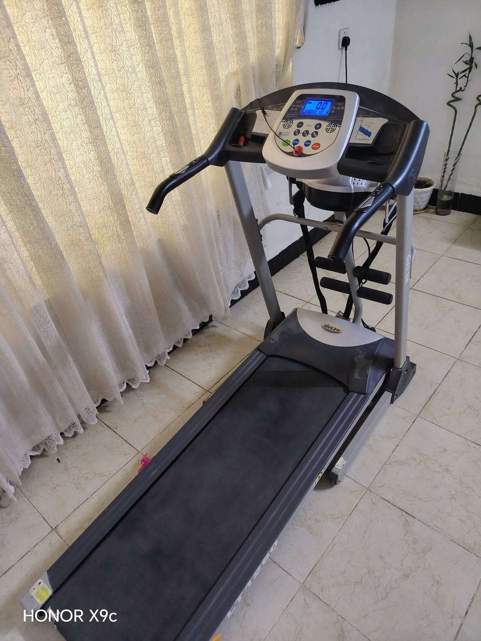 هونر X9c • هاتف • نظيفه