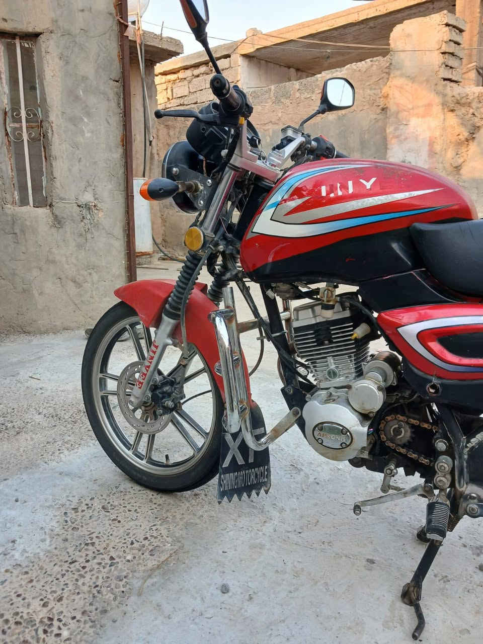 ماطور نوع جني
موديل 2019 نظيف كلش شوفة عينك 

كلشي بي شغال سلف 

اشاير 

دفره 

كل هاي الفترة عد جناي من البيت للشغل فقط

حديدة تريدها بخاطرك كلشي ما ناقصها 

السعر 800 وبي مجال لليستاهل 

واتساب ***********
