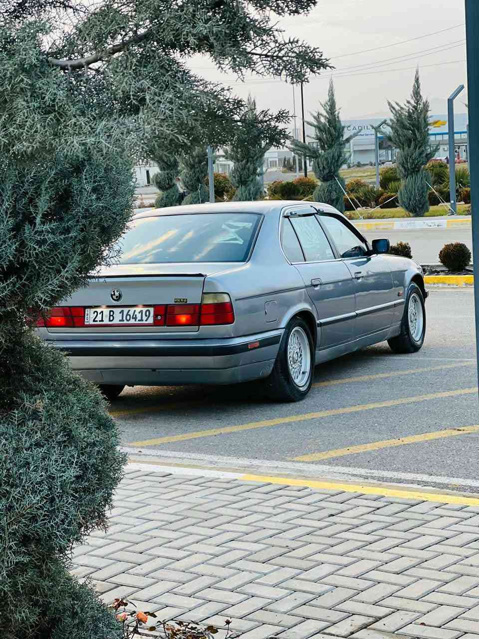 بي ام موديل 1990محرك كبس 525بيلا كير عادي سنوي جديد جام كهربائية سياره جاهز سعر 49شويه بي مجال *********** كركوك, العراق
