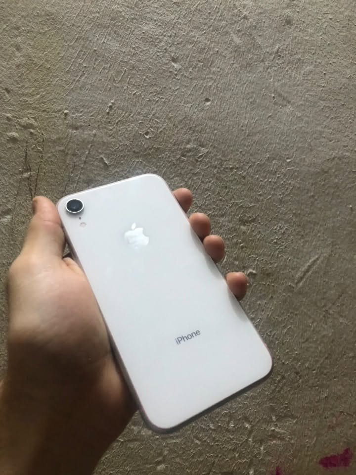 آيفون XR • ٦٤ • بطارية ٨٦٪