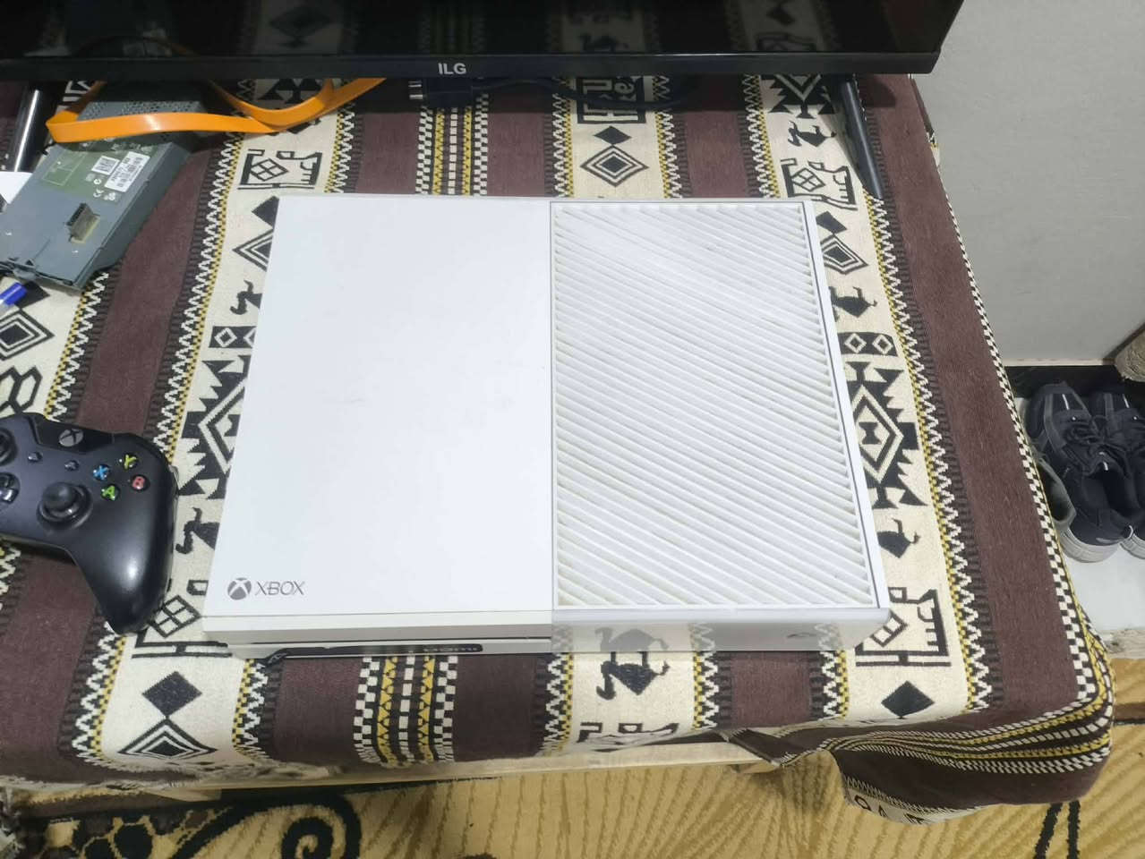 السلام عليكم
اكس بوكس وان للبيع
فول نضافة
استخدام قليل يعني اخو الجديد 
الذاكرة واحد تيرا 
ملحقاته يدة وحدة اصلية 
بي 3العاب: 
فورت نايت 
كل اوف ديوتي 
بيس 2025
السعر 150الف وبي مجال بسيط 
للاستفسار الاتصال على الرقم او المراسلة على الواتساب 
رقم الهاتف: ***********
العنوان ديالى بعقوبة منطقة شفتة

