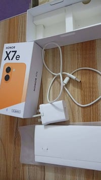 هونر X7e • ذاكرة ٢٥٦ • ملحقات كاملة