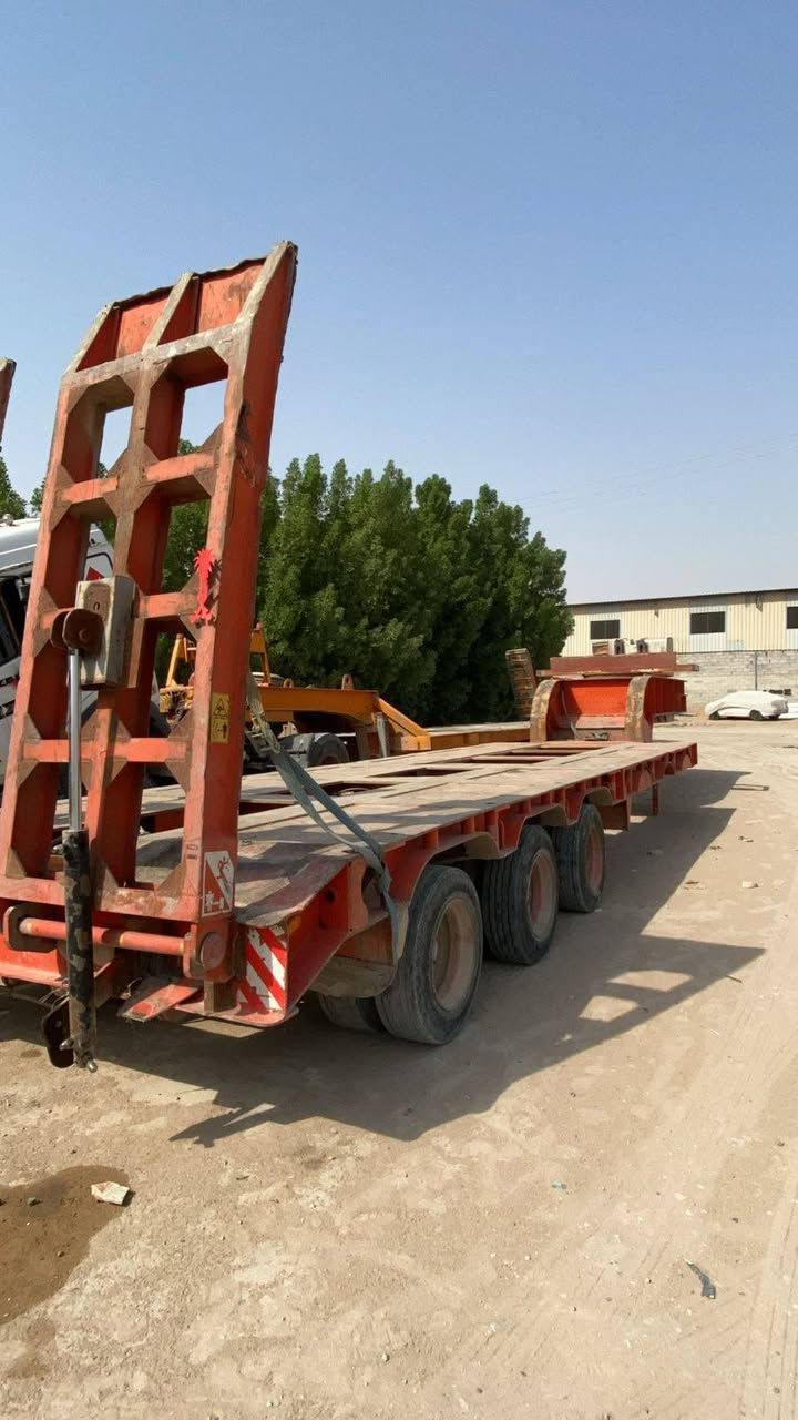 للبيع لودر الماني ٣ دانكير جوبلس تاير ١٩ ونص مكفوله ***********
