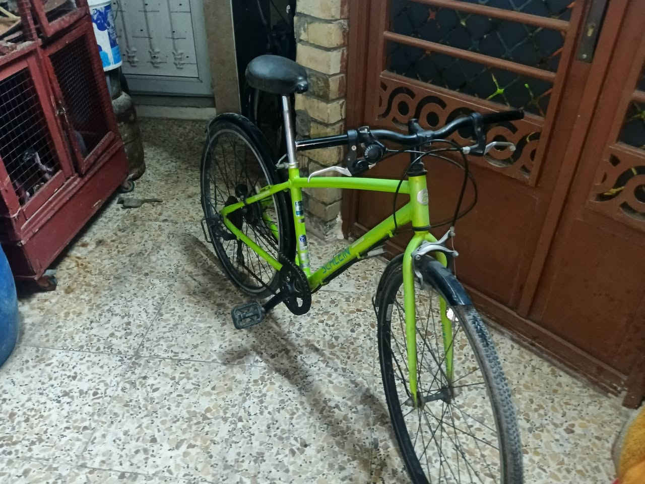 سلام عليكم بايسكل للبيع بايسكل جديد مصار كم يوم من اخذتة سعر 150 وبي مجال لطيبين مكان بغداد الشعب للاستفسار ***********
