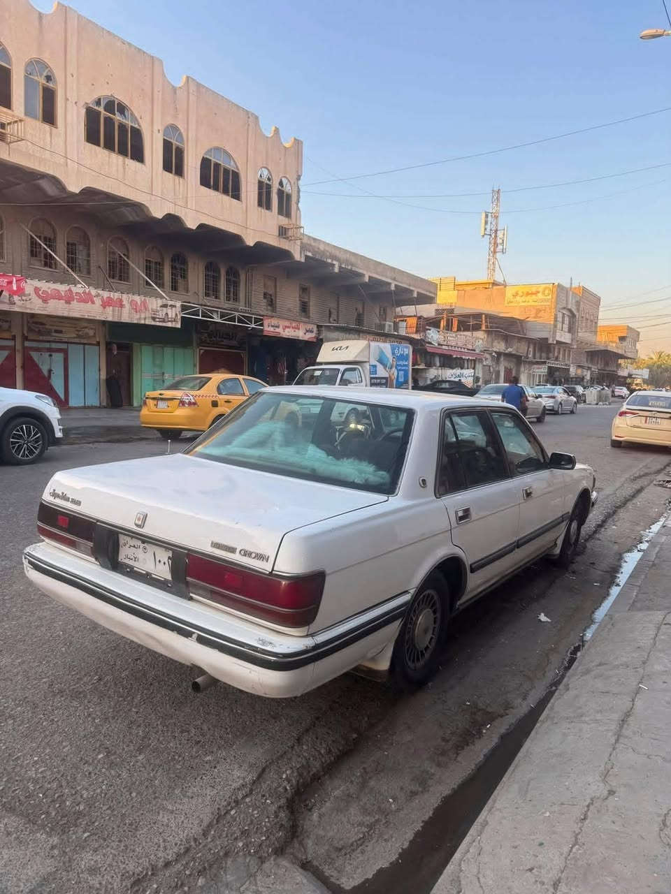 سيدان للبيع
كير محرك بطة 2500 شرط
تبريد ثلج شرط
السيارة نظيفة حييل دواخل نظيفه
 موقعها دواسة قصر المطران سعر 65 وبيها مجال
***********
