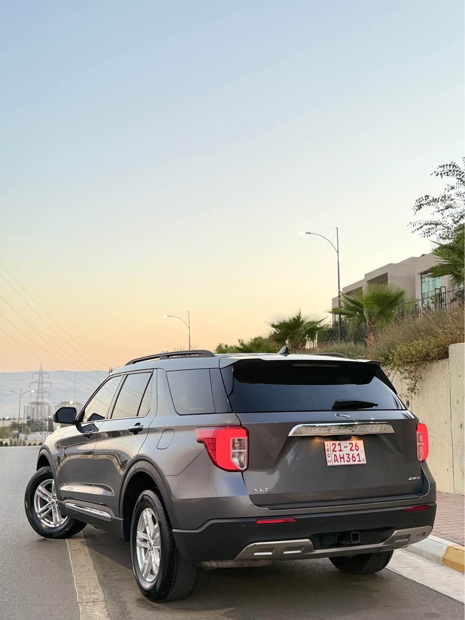 Ford Explorer 2024 XLT 

نرخ:258
ژم:***********
فۆرد ئێکسپلۆرەر فول مواسەفات

بەصمە،درگا بصمە ،برێک بصمە ،تبرید مرکزی ،شەغال
ئۆتۆ هۆڵد ،ئۆتۆ ستۆپ ،ڕاداری لاکان و ناوچەی کوێر
سنوق شەفت،کوشن هیتەر،سوکان هیتەر،تحدید سرعە
٣ ڕیز کوشن،شاشە گەورە و ئایپاد و کارپلەی
دەبڵ ئەکسل،خەتی جادە،چەندین مواسەفاتی تر

ئەزیزان سەیارەکە تەنها 2 ژێر درگای بۆیاخە بێ ناوگرتن
هەموو شتێکی بەشەرت 
سەیارەکە لە سلێمانیە السليمانية, العراق
