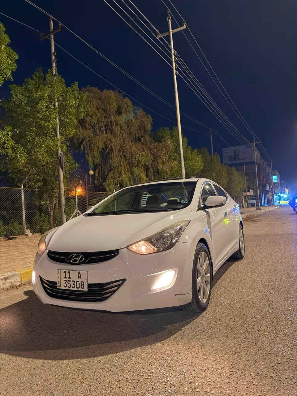 السلام عليكم الانتره مديل ١٢ خليجي كفاله لا صبغ ولا تبديل مكينه كير حداديه تخم تاير السياره جديده بمعنئ الكلمه ماشيه ٨٥ الف حقيقي سياره فول عده البصمه مكينه ١٦٠٠ رقم بغداد نكليزي مكان السياره بناصريه مركز بلمدينه هاذا رقمي ***********
