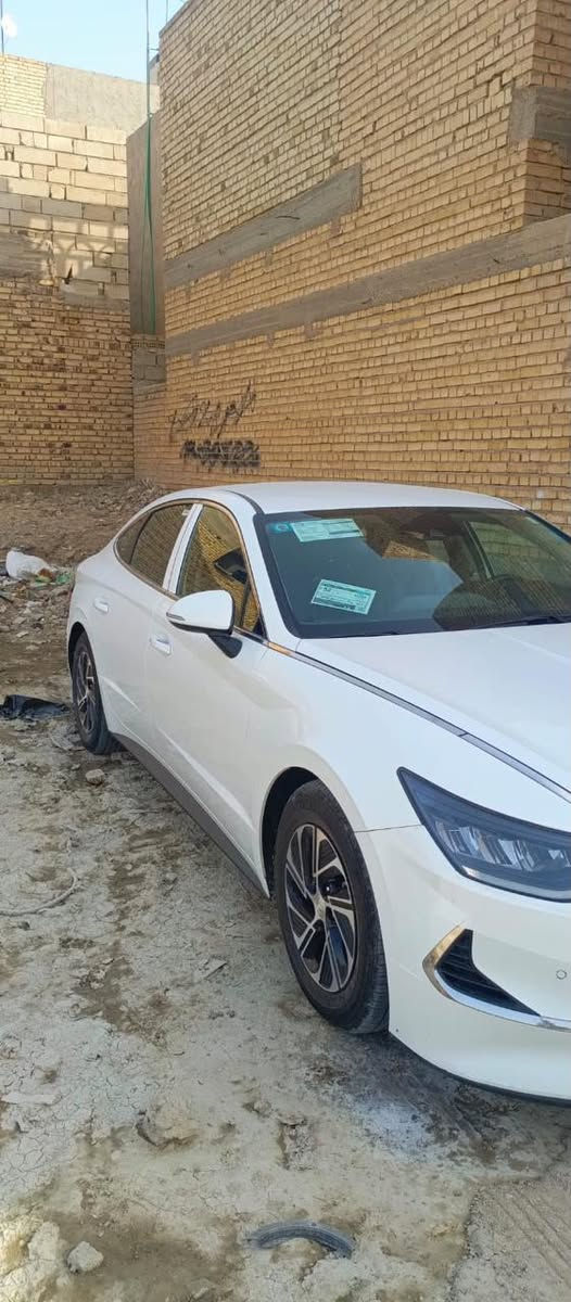 سوناتا هايبرد فول 1/1 مكينة 2000 تون تيربو مستعجل ع البيع اتصل وتدلل ***********
