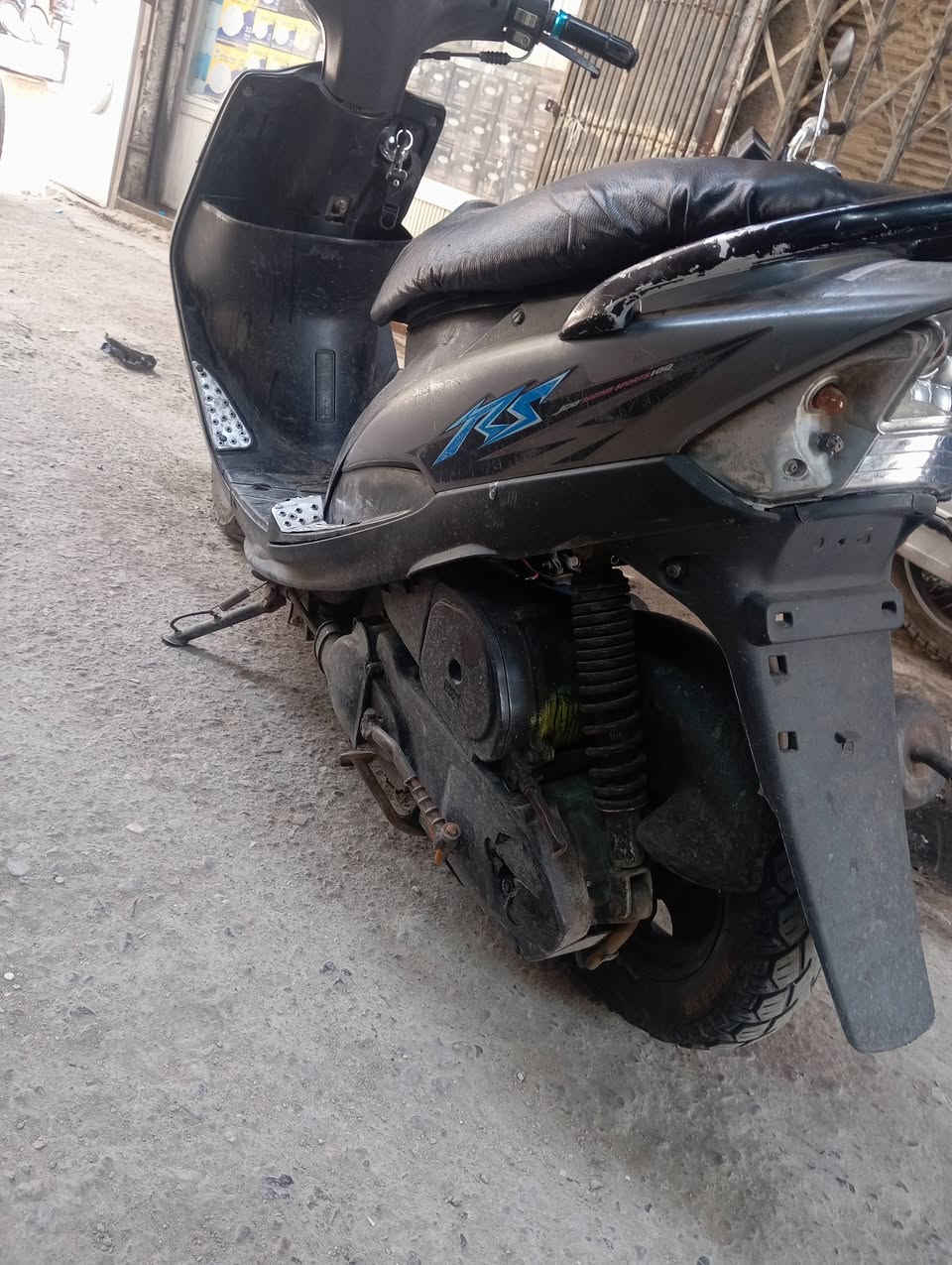 ماكس نضيفه مكينته حلوه مفتوحه مره وحده تشتغل سلف هندر العنوان بصره عشار شارع الكويت سعر 425بيه مجال 
رقمي ***********
